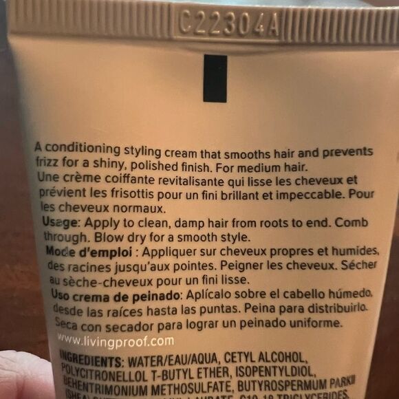 Living Proof Frizz Smooth Styling Cream 2 oz Hair Styling Product - Picture 3 of 6